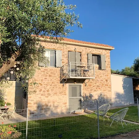 度假居 Messinian Stone House Messíni