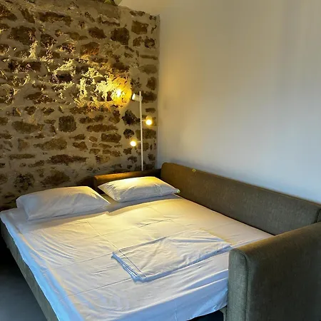 Messinian Stone House 度假居 Messíni