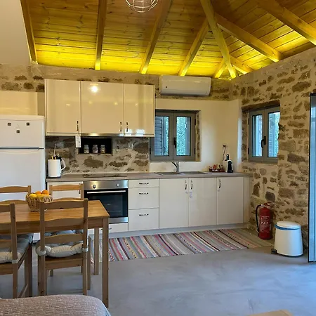 Сasa de vacaciones Messinian Stone House Messíni