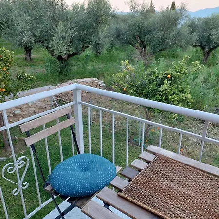 Сasa de vacaciones Messinian Stone House *