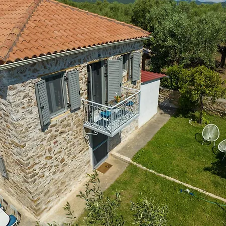 Messinian Stone House Messíni