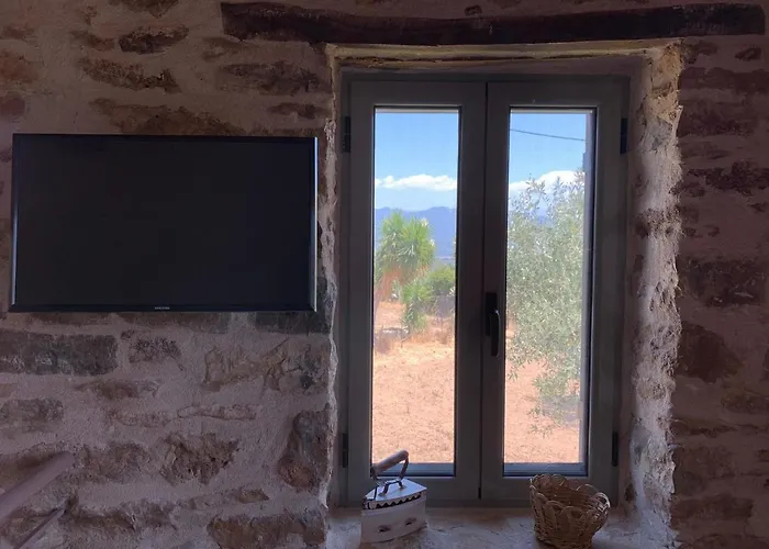 Messinian Stone House Semesterbostad *