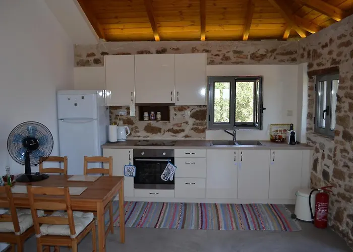 Semesterbostad Messinian Stone House *