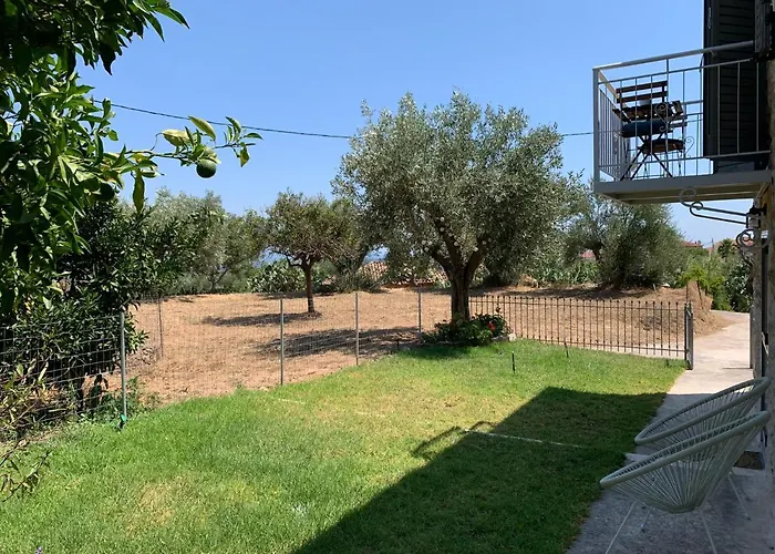 Messinian Stone House Semesterbostad