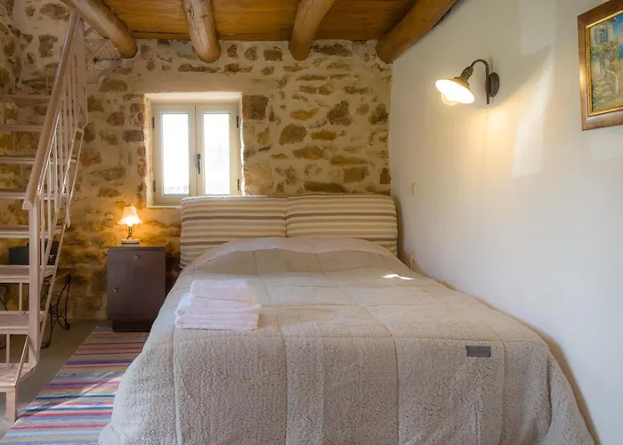 Сasa de vacaciones Messinian Stone House