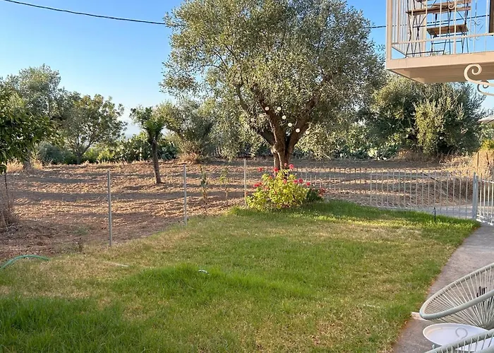 Messinian Stone House Messíni