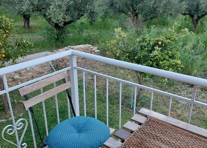 Semesterbostad Messinian Stone House *